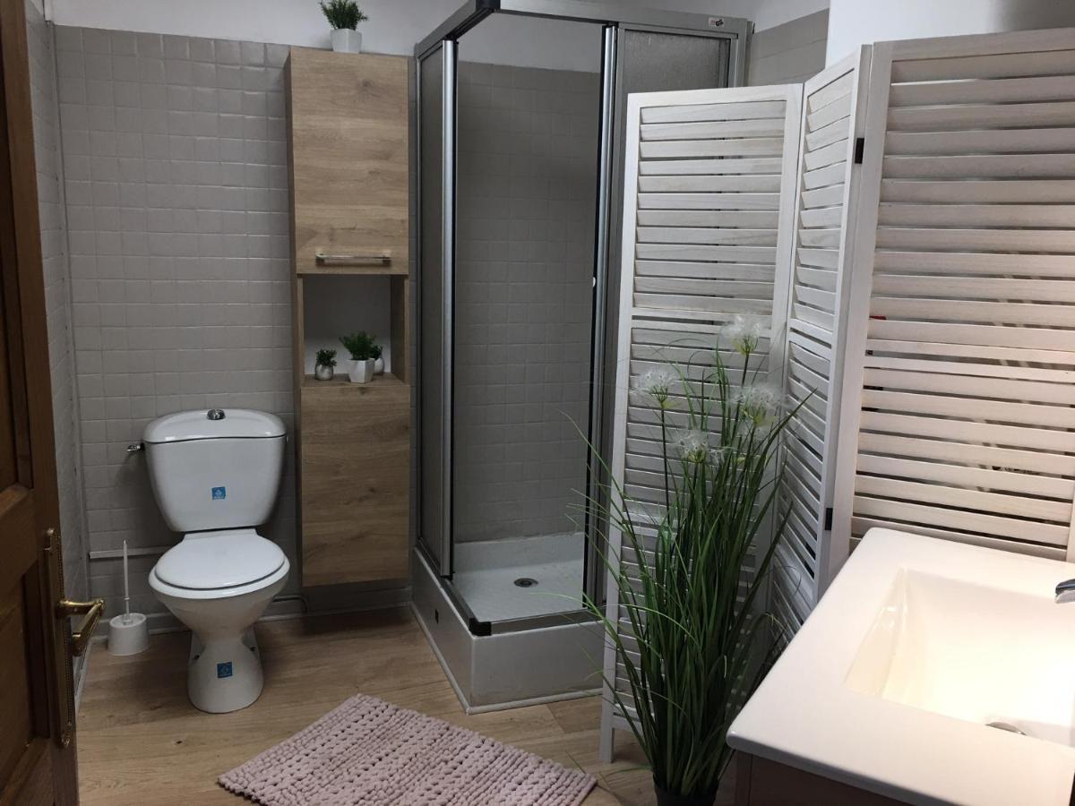 La Maisonnette Des Champs Pierre-Buffiere Ngoại thất bức ảnh